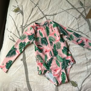 Old Navy baby girl swimsuit 💕 size 18-24 M